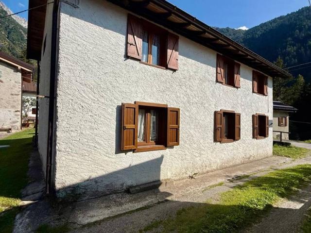 Villa in vendita a Ponte di Legno BS
