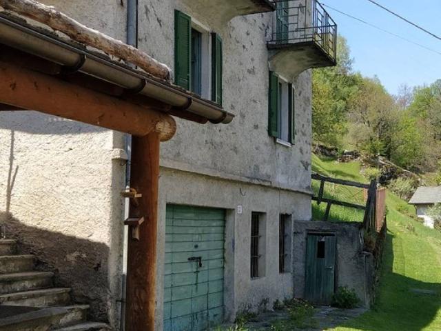 Villa in vendita a Ponte in Valtellina SO