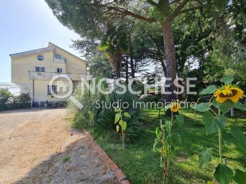 Villa in vendita a Pontecagnano Faiano SA