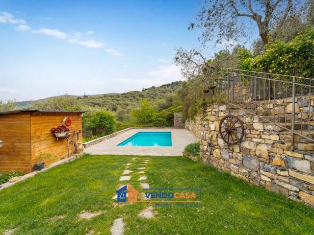 Villa in vendita a Pontedassio IM