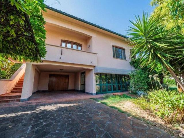 Villa in vendita a Pontedera