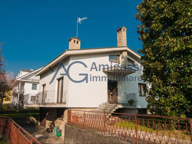 Villa in vendita a Ponteranica BG