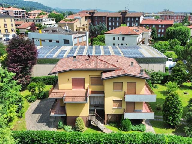Villa in vendita a Ponteranica BG