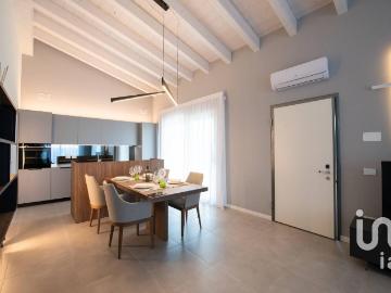 Villa in vendita a Ponti Sul Mincio