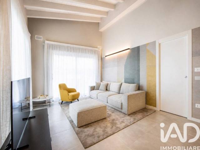 Villa in vendita a Ponti sul Mincio MN