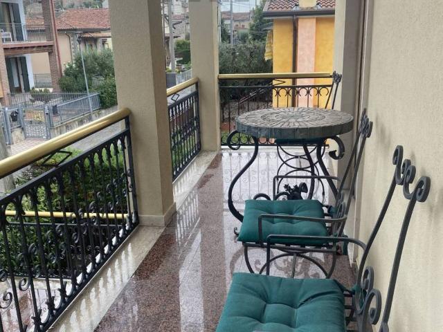 Villa in vendita a Ponti sul Mincio MN