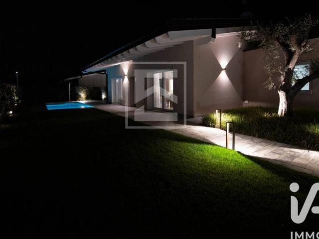 Villa in vendita a Ponti sul Mincio MN