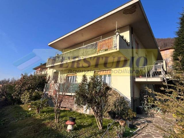 Villa in vendita a Pontida BG