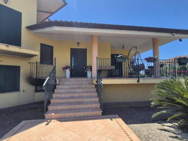 Villa in vendita a Pontinia LT