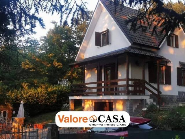 Villa in vendita a Ponzone AL