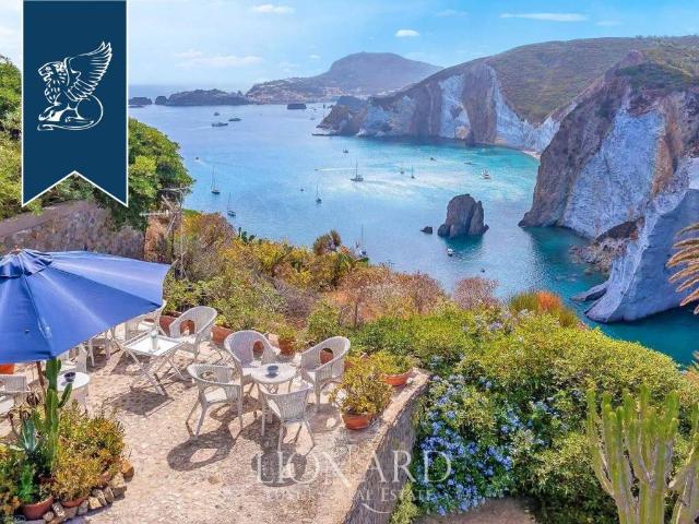 Villa in vendita a Ponza LT