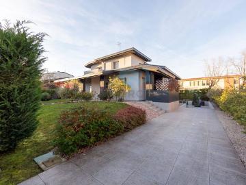 Villa in vendita a Ponzano Veneto TV
