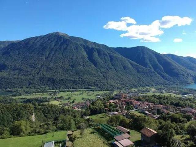 Villa in vendita a Porlezza CO