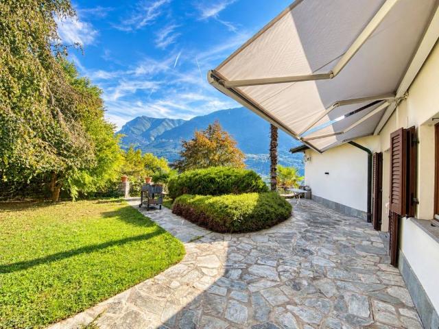 Villa in vendita a Porlezza CO