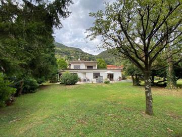 Villa in vendita a Porlezza CO