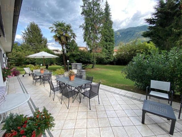 Villa in vendita a Porlezza CO