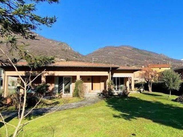 Villa in vendita a Porlezza CO