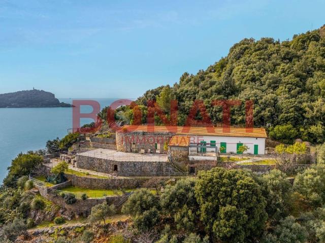 Villa in vendita a Portovenere SP