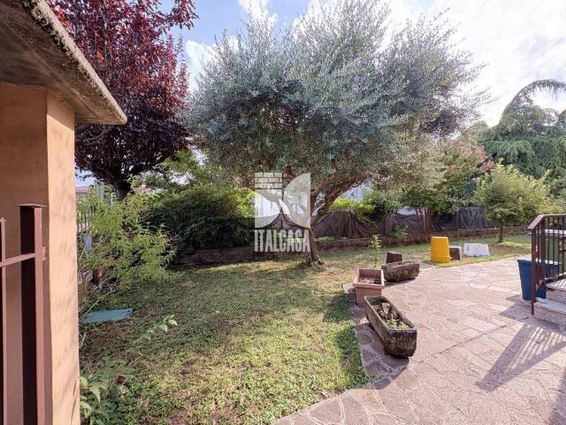 Villa in vendita a Porto Mantovano MN