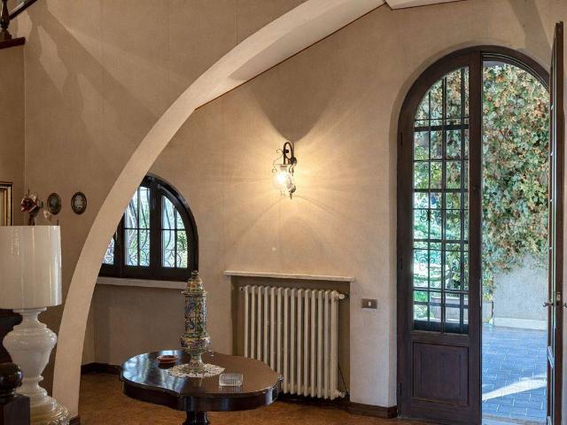Villa in vendita a Porto Mantovano MN
