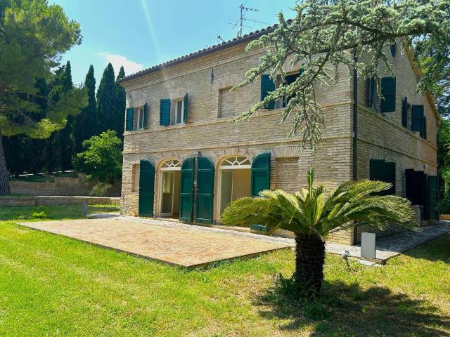 Villa in vendita a Porto Recanati MC