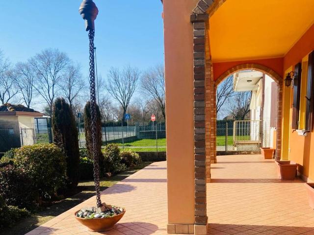 Villa in vendita a Porto Tolle RO