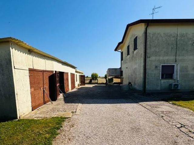 Villa in vendita a Porto Tolle RO