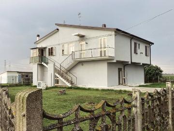 Villa in vendita a Porto Tolle RO