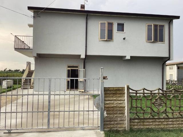 Villa in vendita a Porto Tolle RO