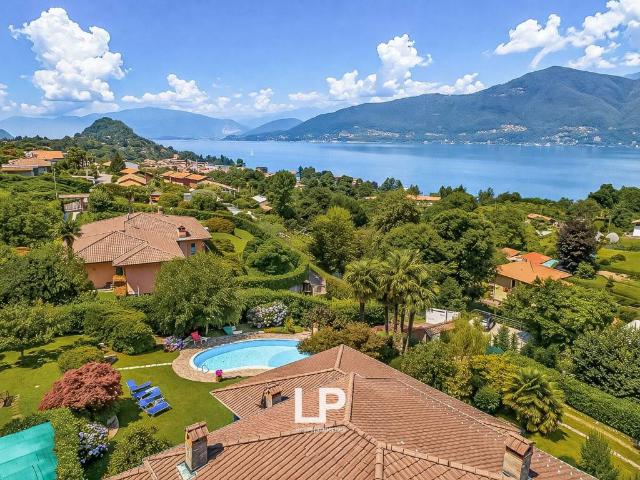 Villa in vendita a Porto Valtravaglia VA