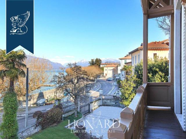 Villa in vendita a Porto Valtravaglia VA
