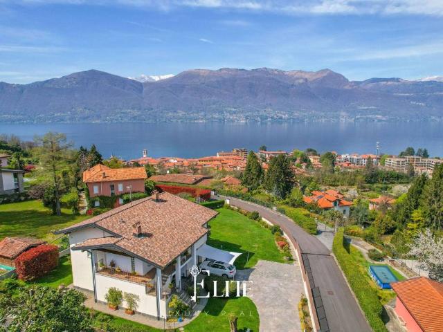 Villa in vendita a Porto Valtravaglia VA
