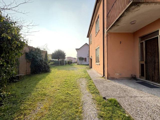 Villa in vendita a Porto Viro RO