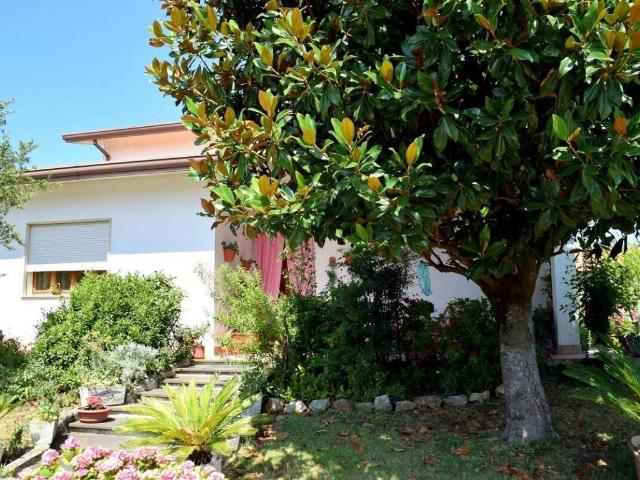 Villa in vendita a Porto Viro RO