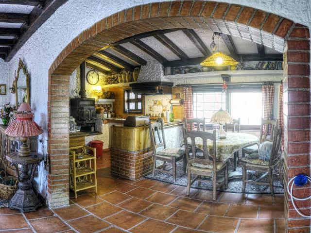 VILLA in VENDITA a PORTOFERRAIO CAMPAGNA di 4 vani