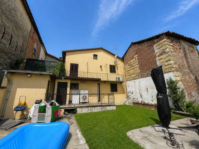 Villa in vendita a Portacomaro AT