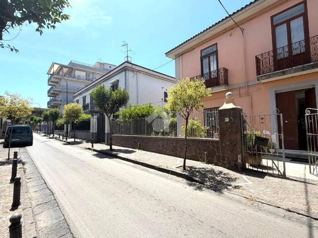 Villa in vendita a Portici NA