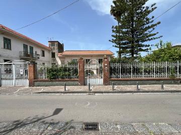 Villa in vendita a Portici NA