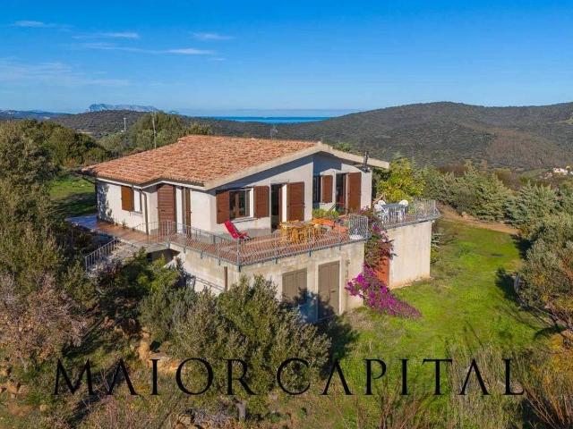 Villa in vendita a Posada