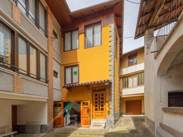 Villa in vendita a Postua VC