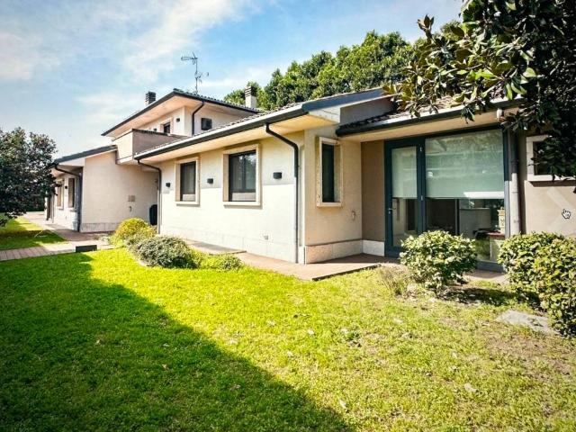 Villa in vendita a Pavia PV