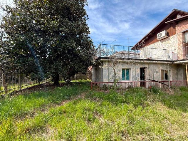 Villa in vendita a Pavia PV