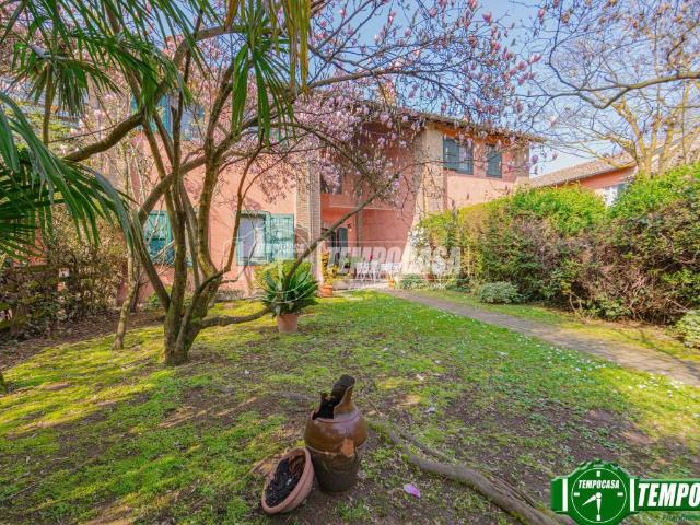 Villa in vendita a Pavia PV