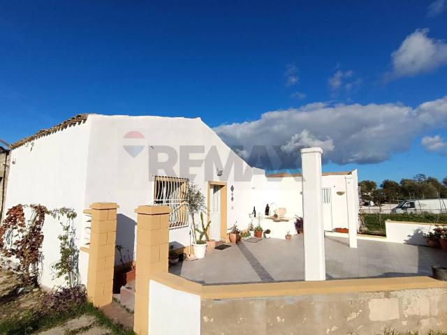 Villa in vendita a Pachino SR