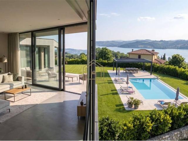 Villa in vendita a Padenghe sul Garda BS