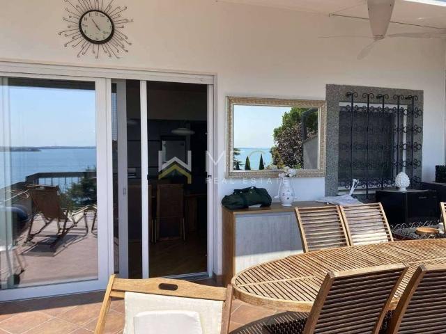 Villa in vendita a Padenghe sul Garda BS