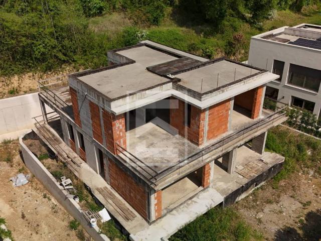 Villa in vendita a Padenghe sul Garda BS