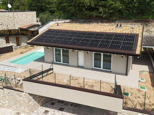 Villa in vendita a Padenghe sul Garda BS