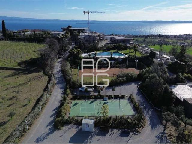 Villa in vendita a Padenghe sul Garda BS