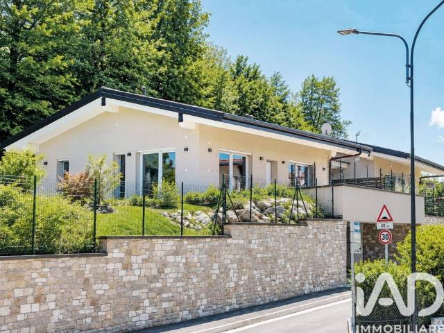 Villa in vendita a Padenghe sul Garda BS